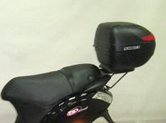 Fijacion Para Maleta Superior Piaggio Zip 50 2 Tempi